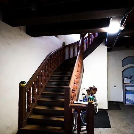 Oldtown Apartment